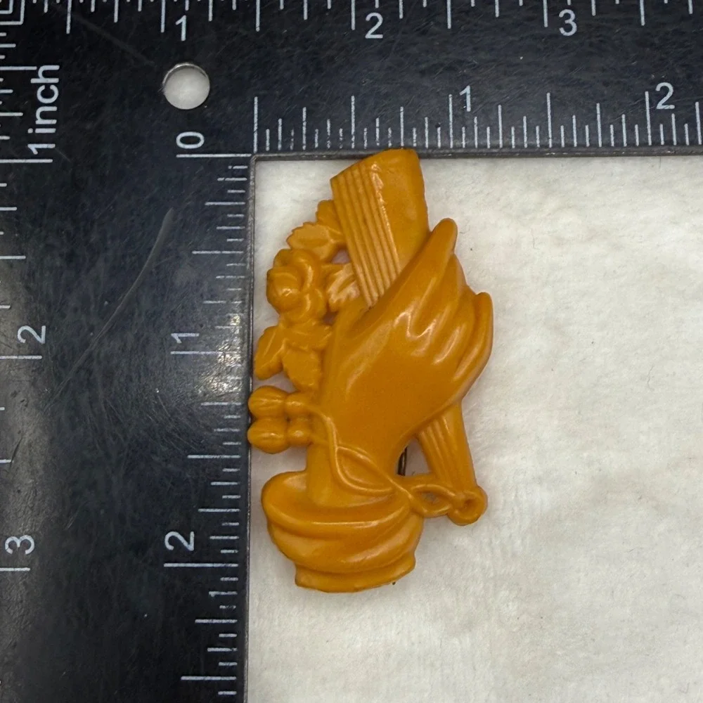Vintage Art Deco Celluloid Brooch Hand with Fan Flowers